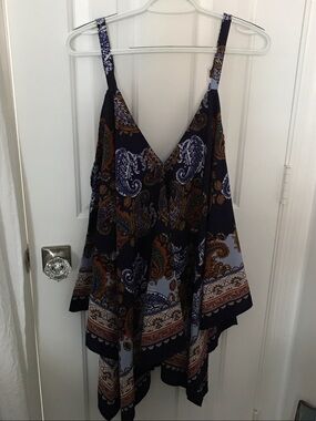 Sleeveless Navy Paisley Handkerchief Hem Tank Top